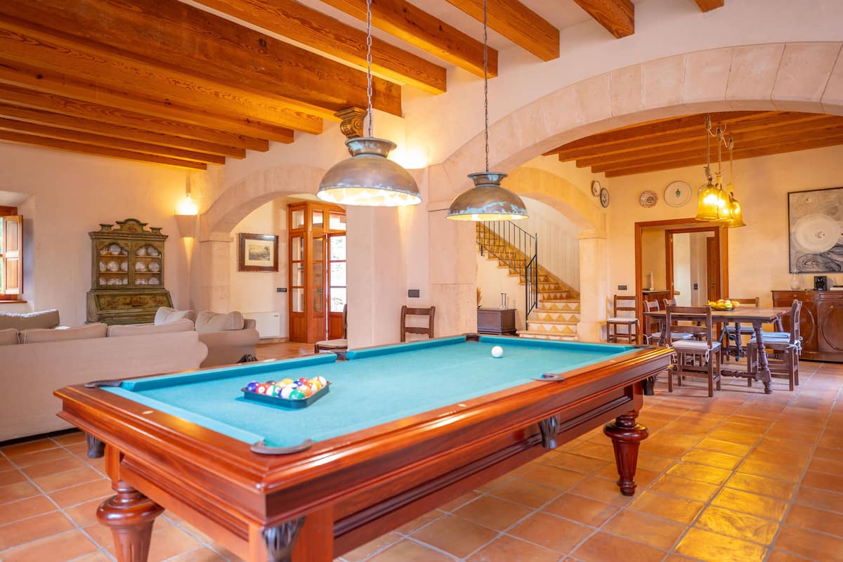 Can Llobera — Billard